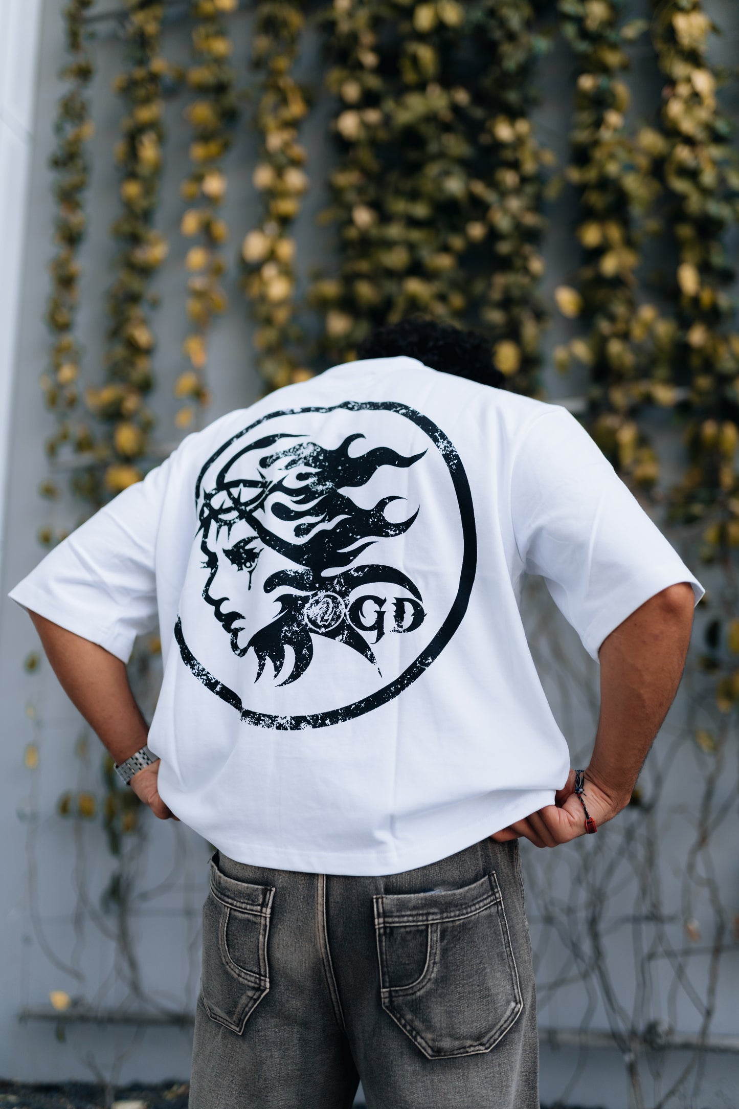 Weeping Angel Cropped Tee - White