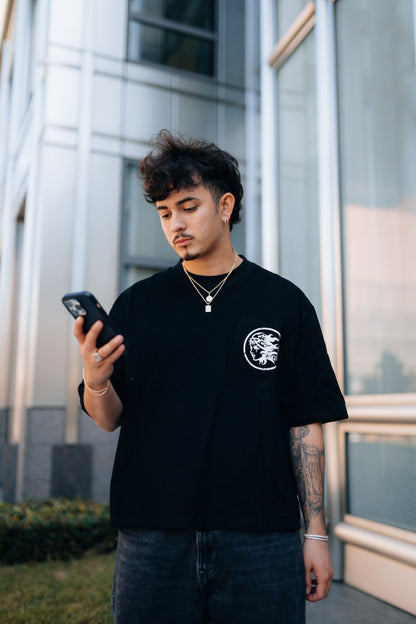 Weeping Angel Cropped Tee - Black