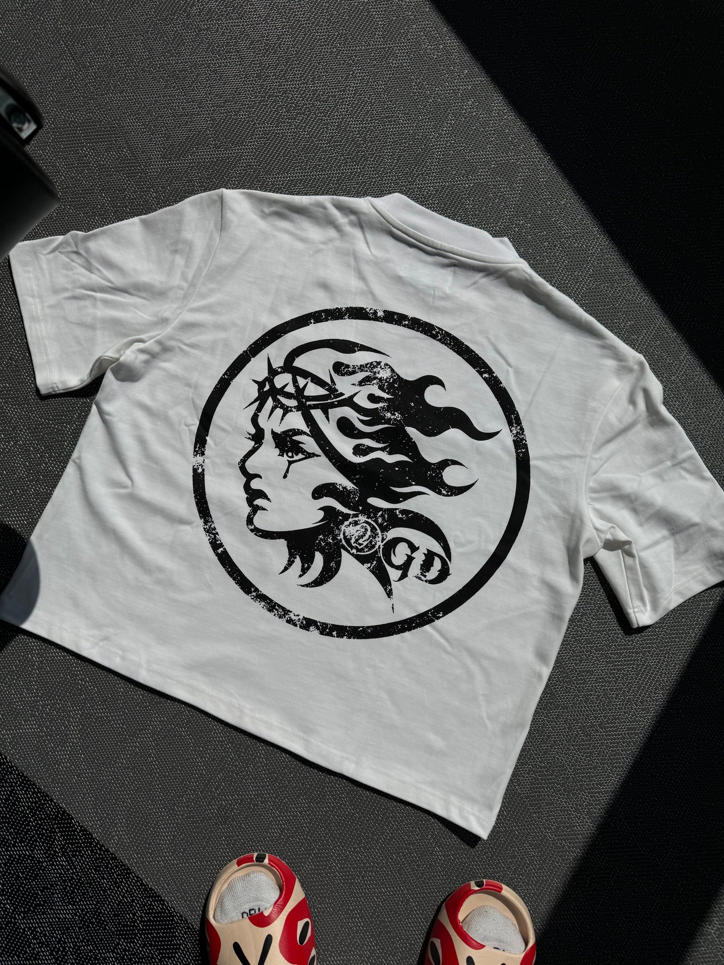 Weeping Angel Cropped Tee - White